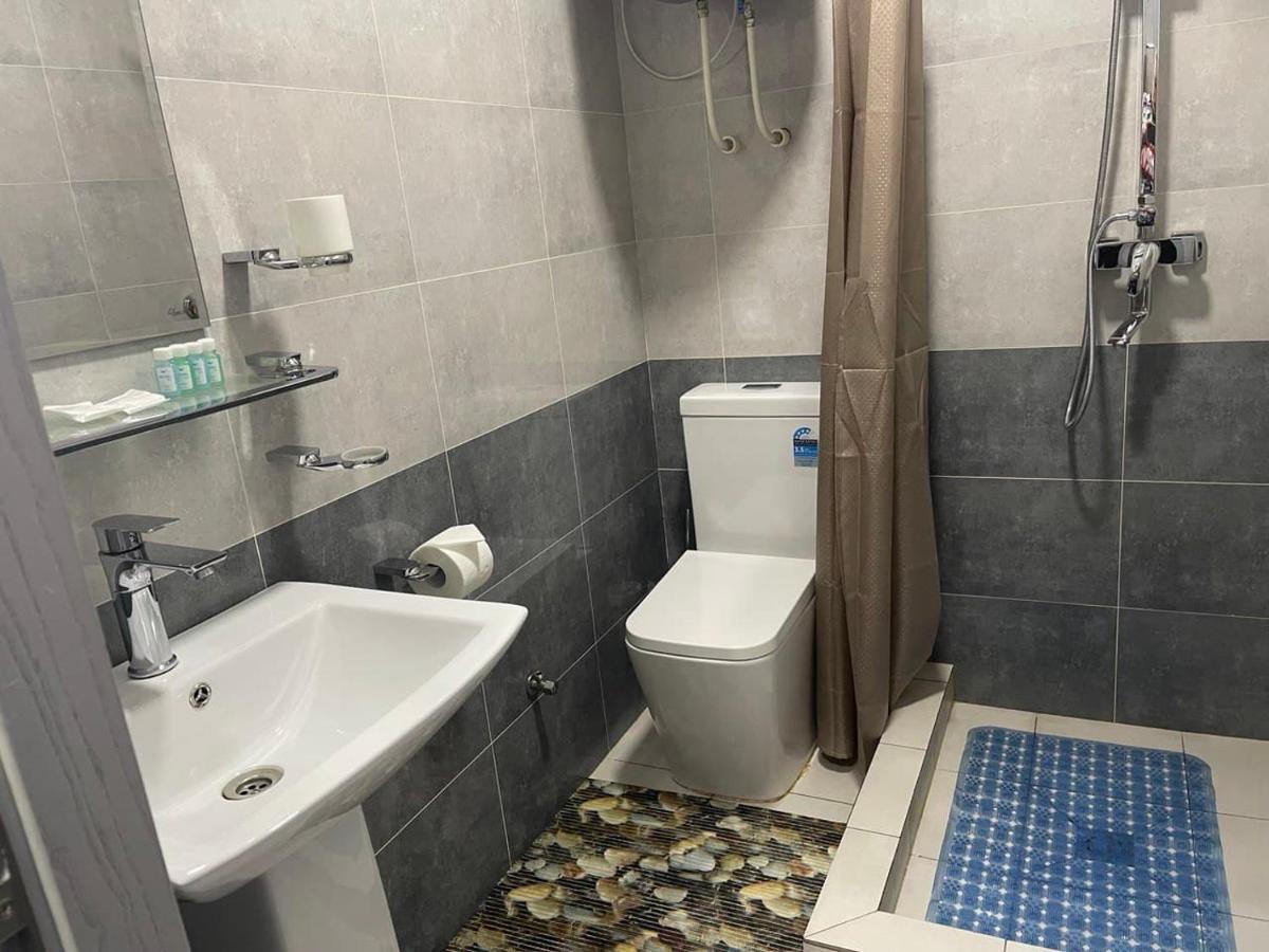 Hotel Evita Tashkent Luaran gambar